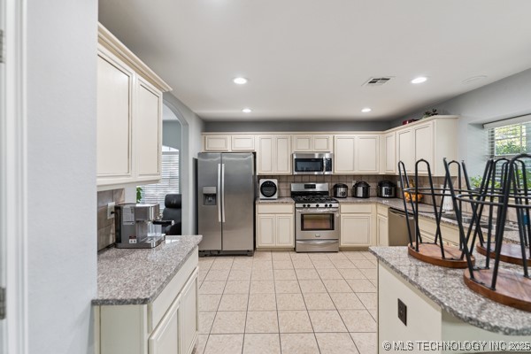 20208 E 37th Street S Property Photo 12