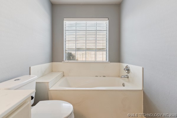 20208 E 37th Street S Property Photo 27