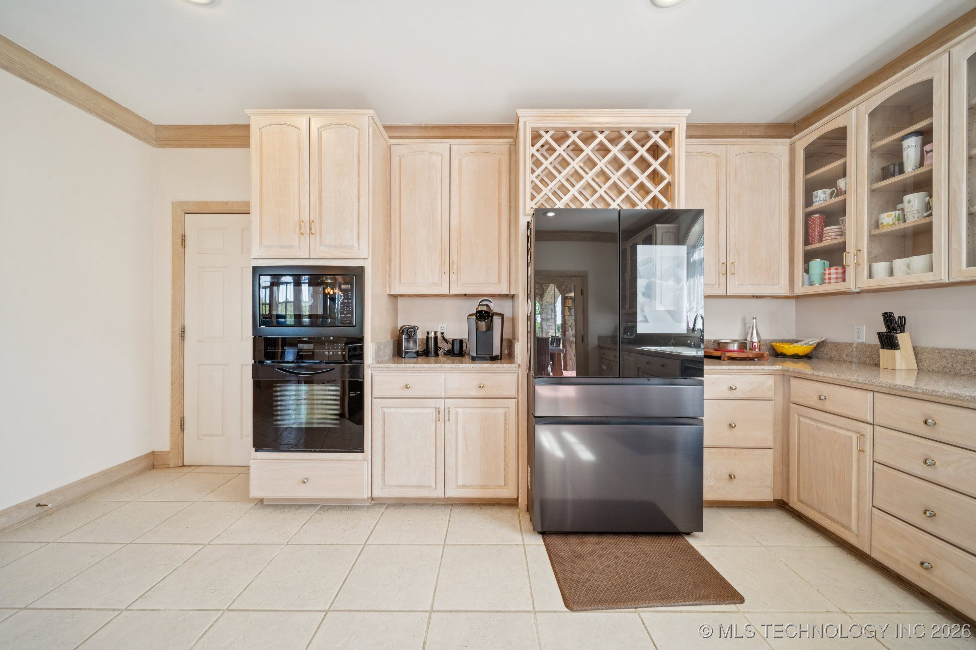 238 Keypoint Drive Property Photo 25