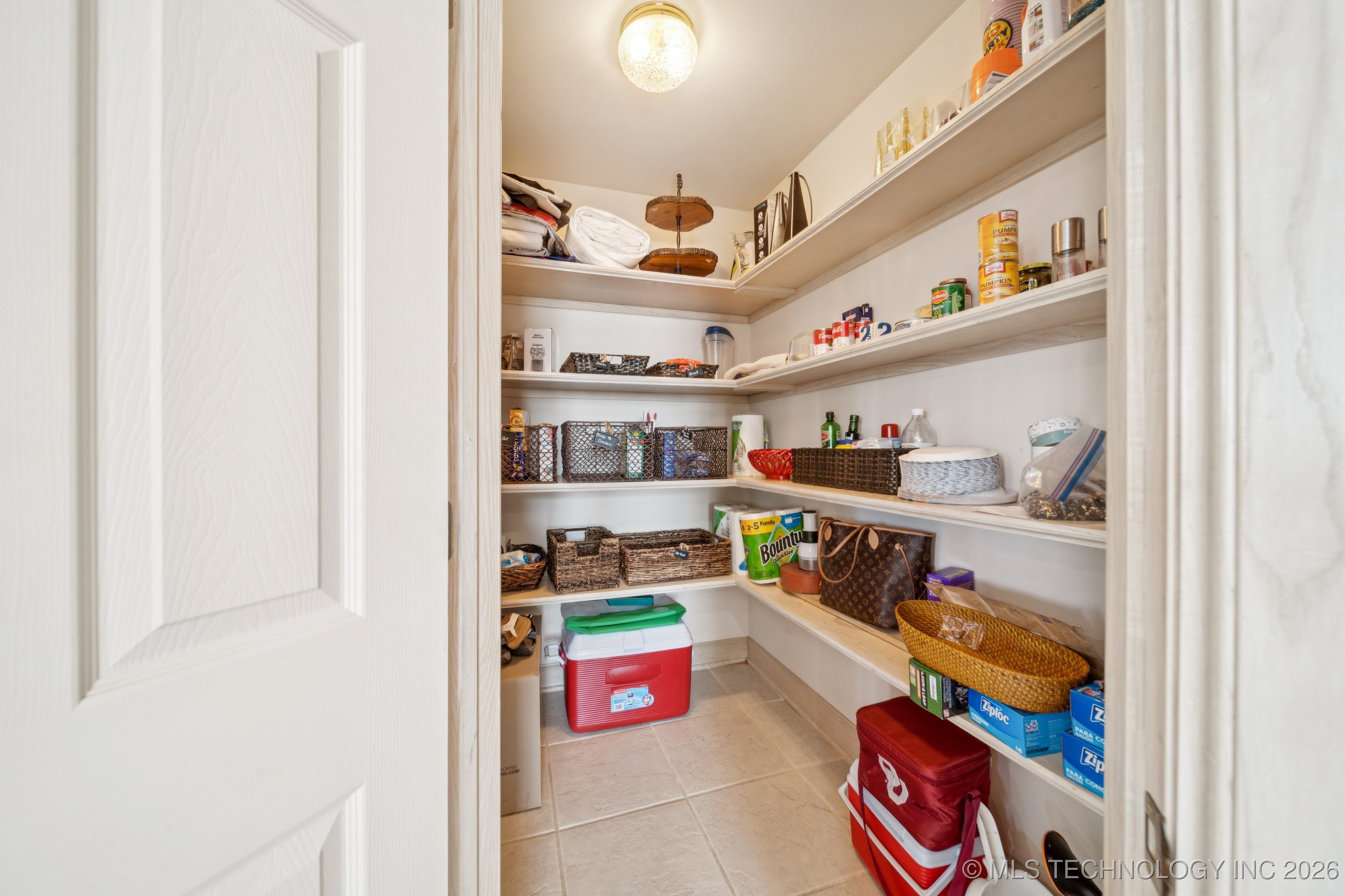 238 Keypoint Drive Property Photo 26