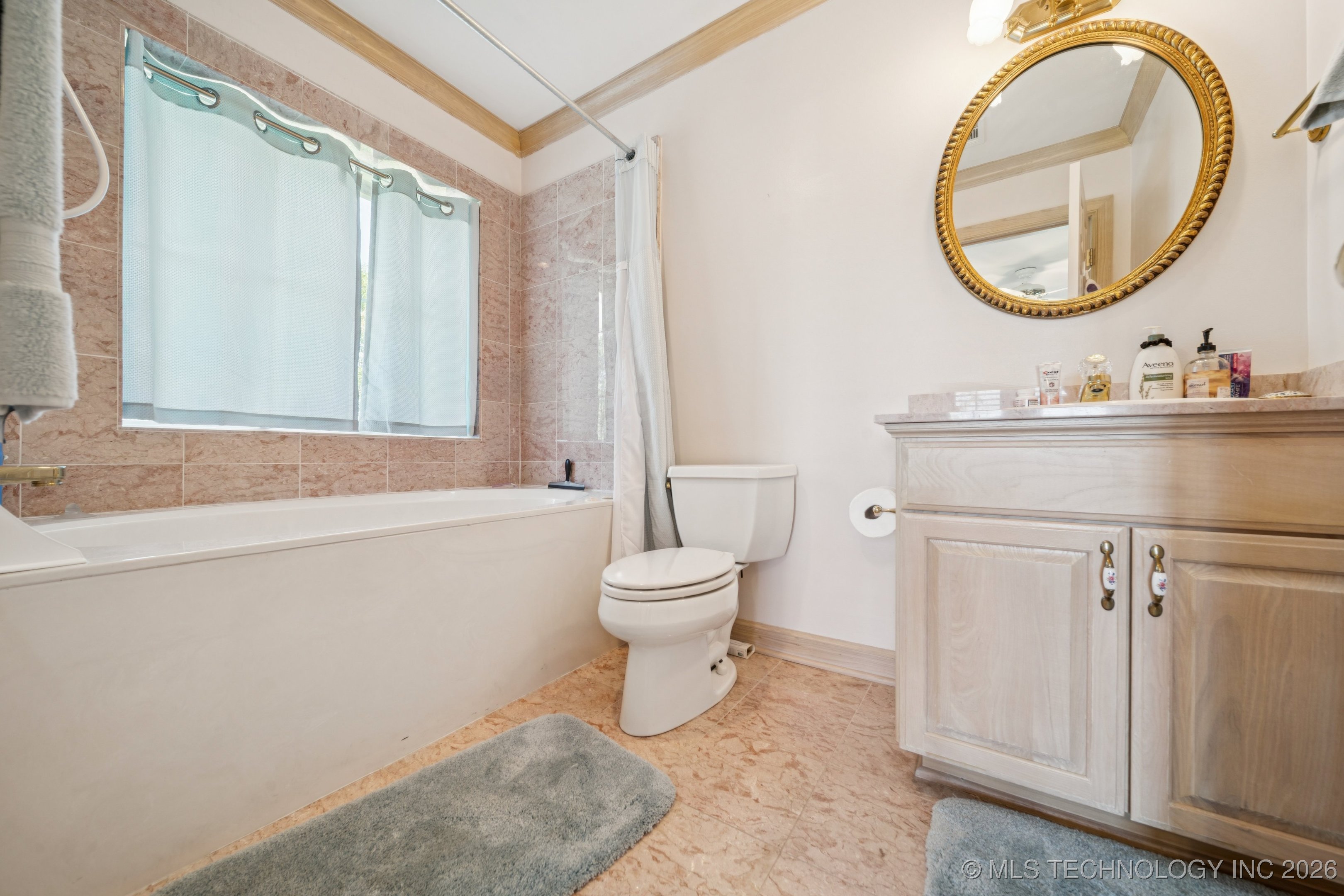 238 Keypoint Drive Property Photo 44