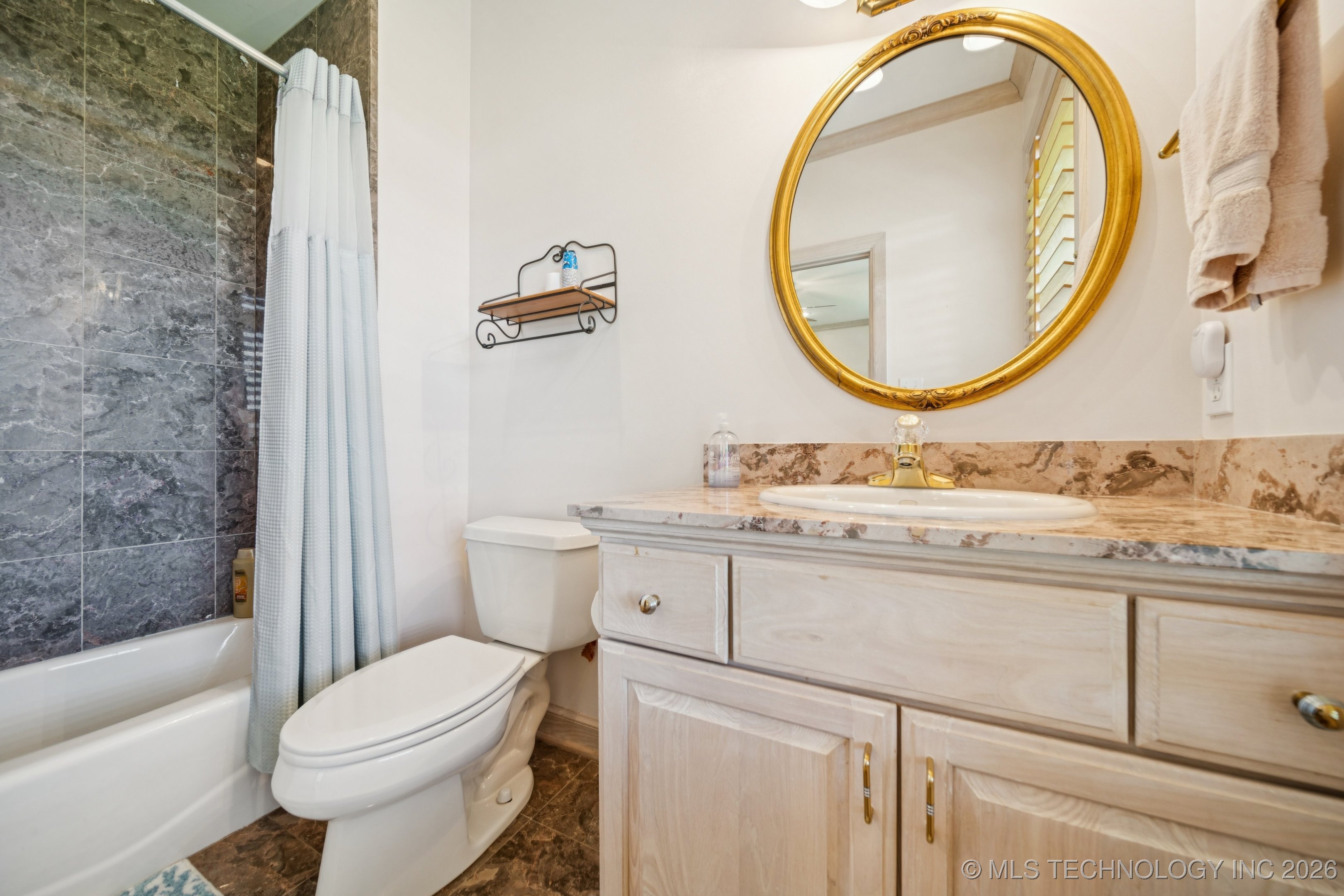 238 Keypoint Drive Property Photo 47