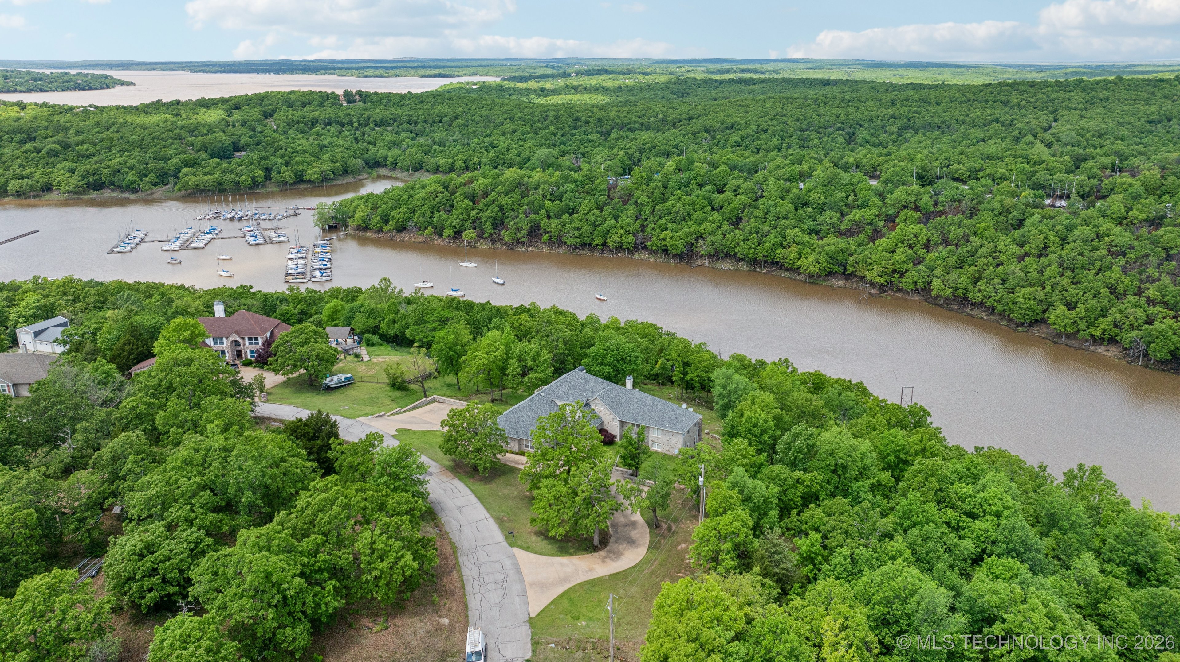 238 Keypoint Drive Property Photo 58
