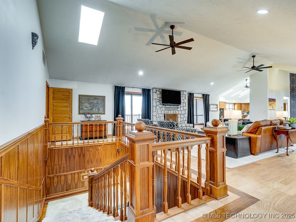 100 E Kings Property Photo 10