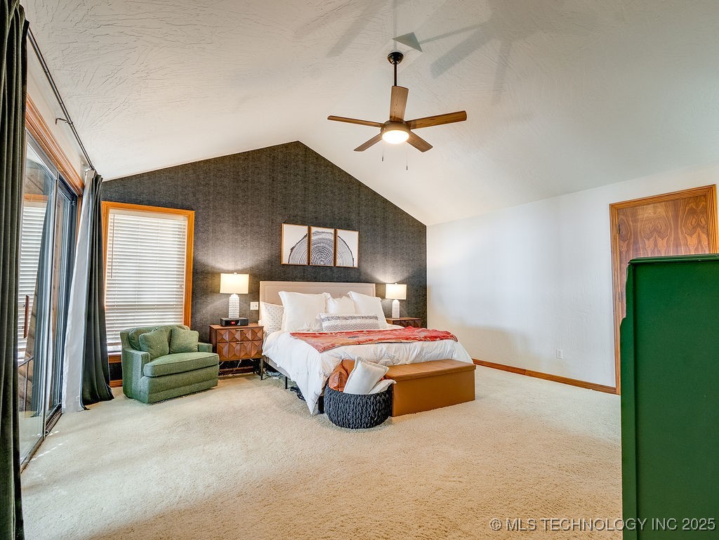 100 E Kings Property Photo 28