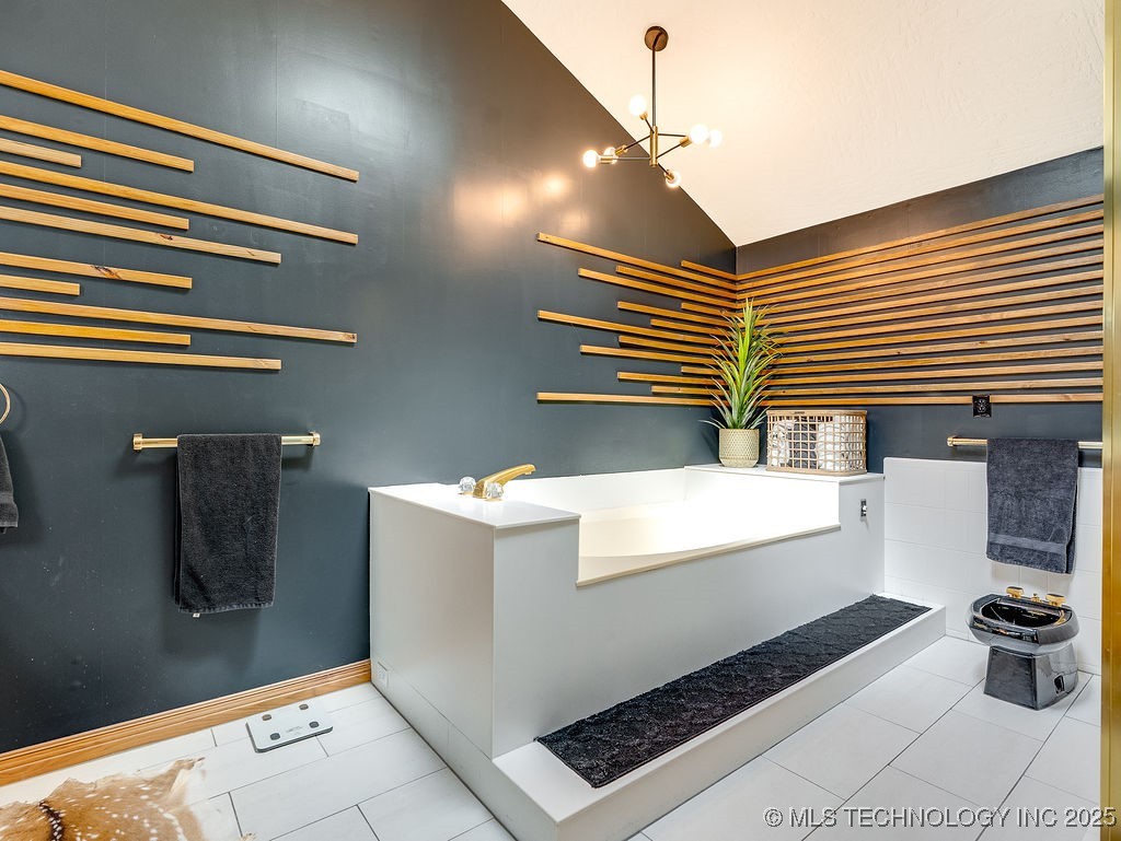 100 E Kings Property Photo 34