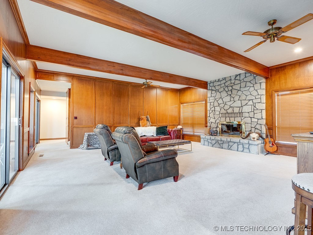 100 E Kings Property Photo 40