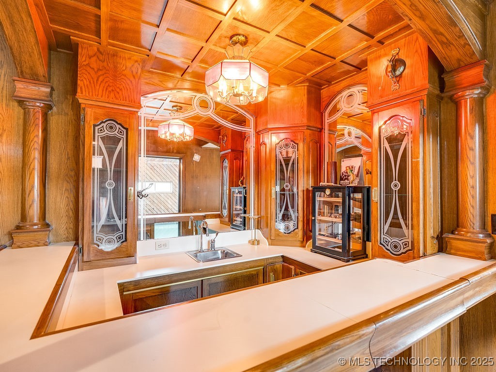 100 E Kings Property Photo 44