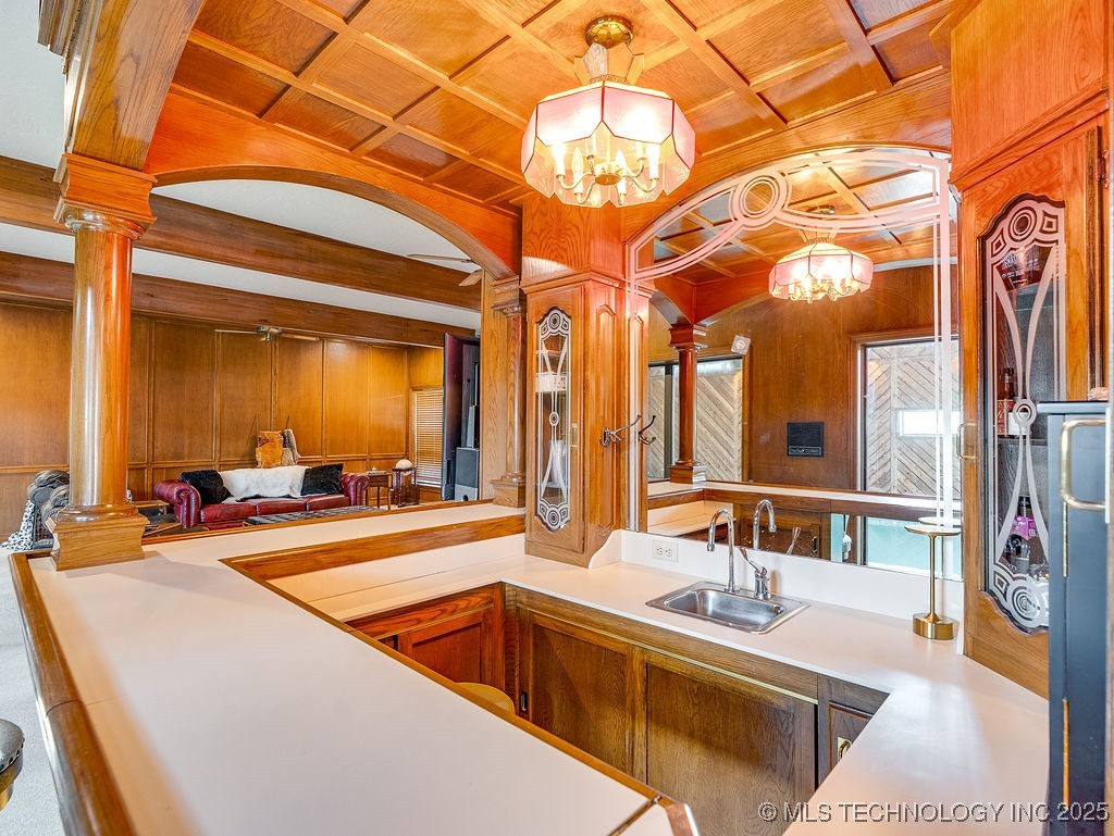 100 E Kings Property Photo 45