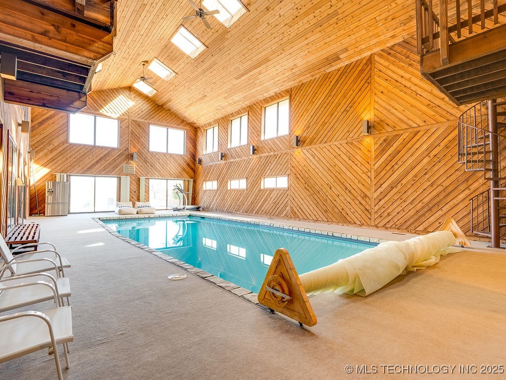 100 E Kings Property Photo 50