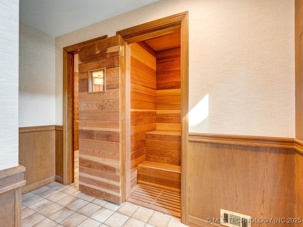 100 E Kings Property Photo 51