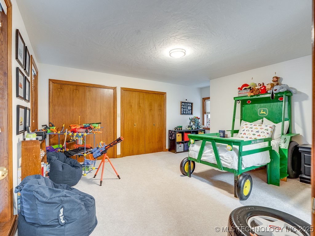 100 E Kings Property Photo 53