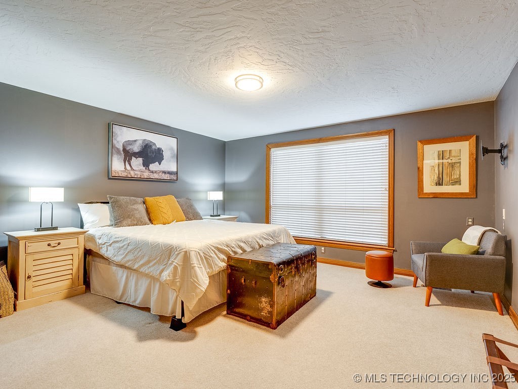 100 E Kings Property Photo 57