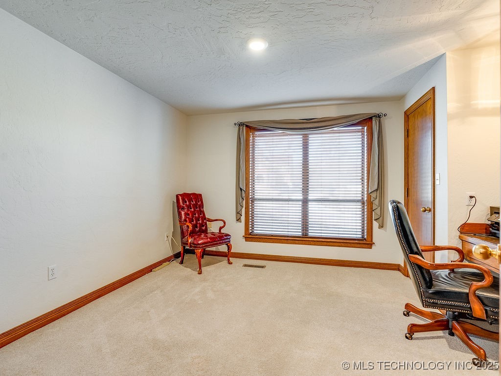 100 E Kings Property Photo 59