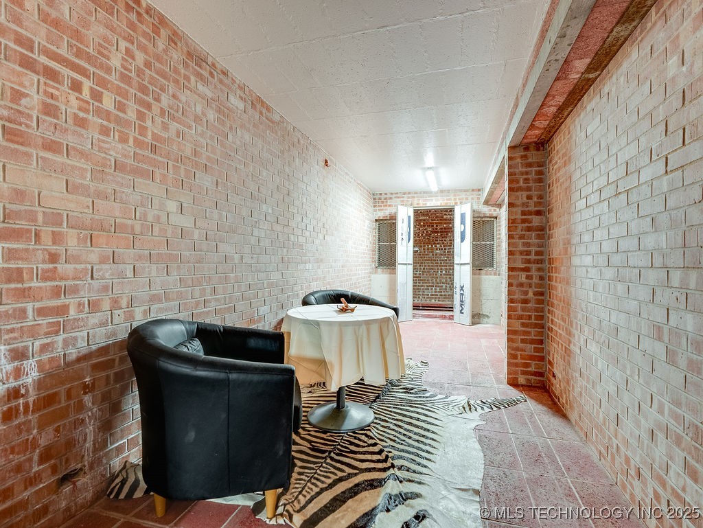 100 E Kings Property Photo 64