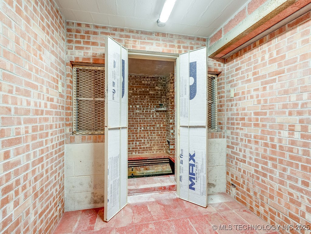 100 E Kings Property Photo 65