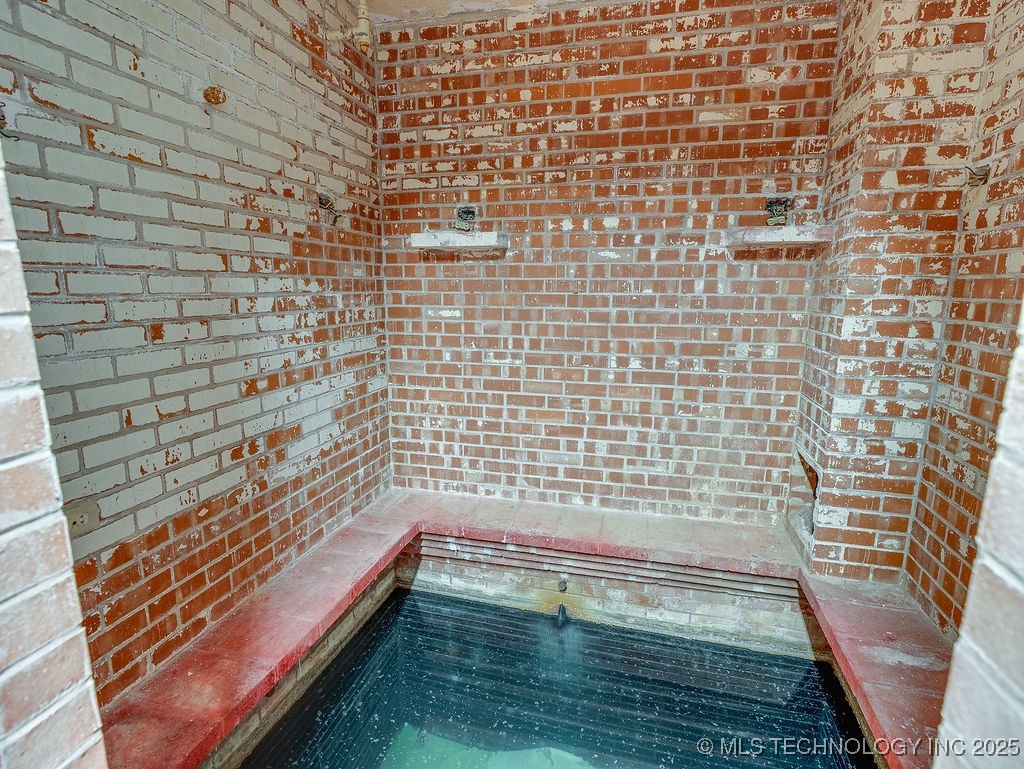 100 E Kings Property Photo 67