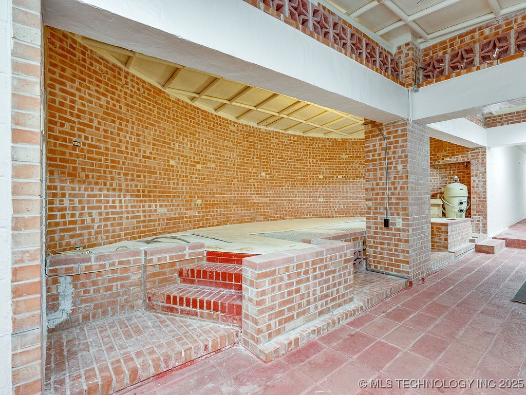 100 E Kings Property Photo 69