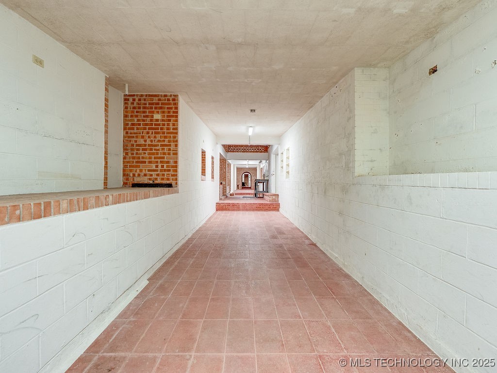 100 E Kings Property Photo 71