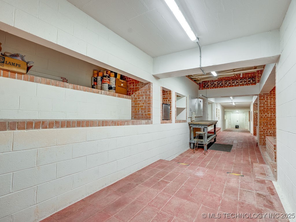 100 E Kings Property Photo 72