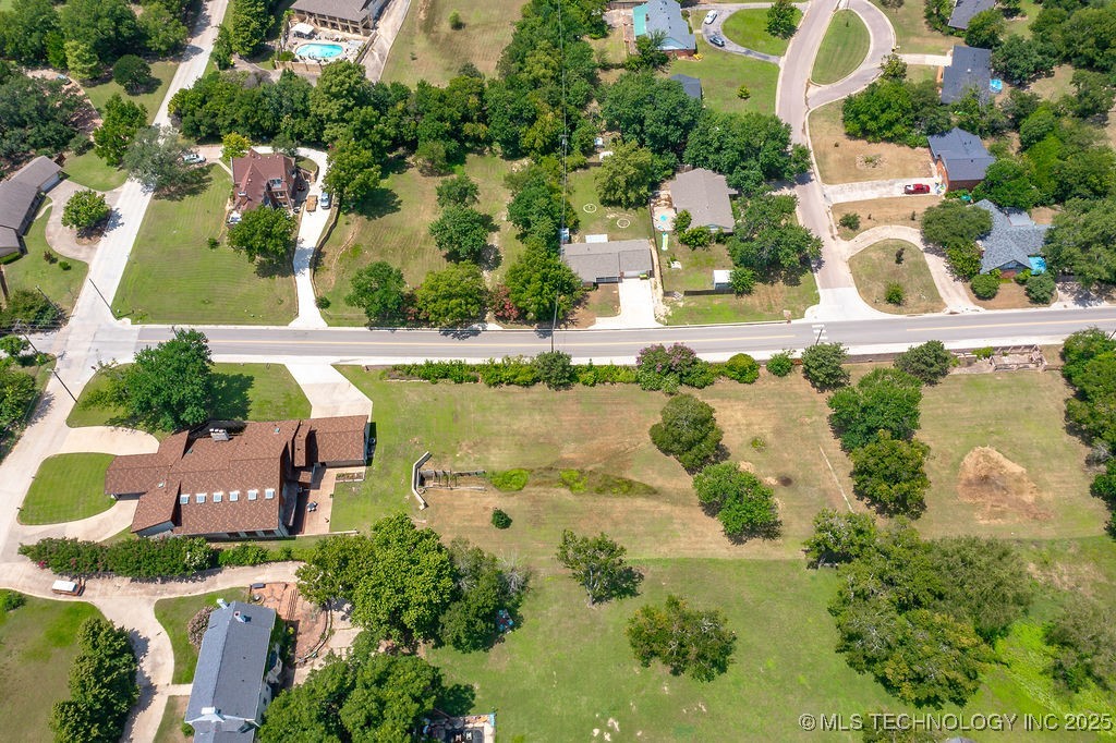 100 E Kings Property Photo 84