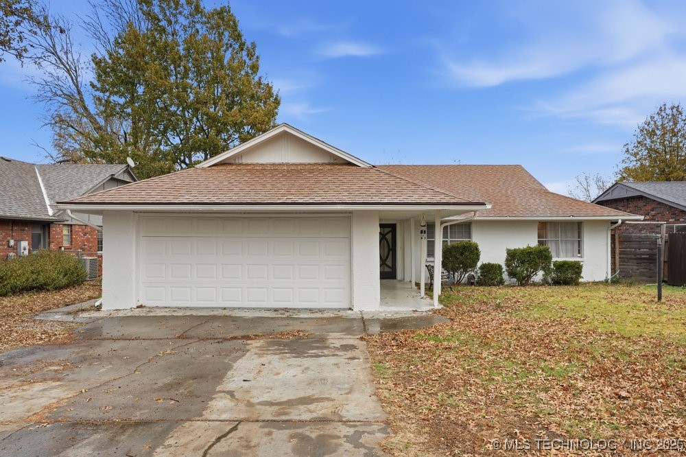 3305 S Ash Place Property Photo 4