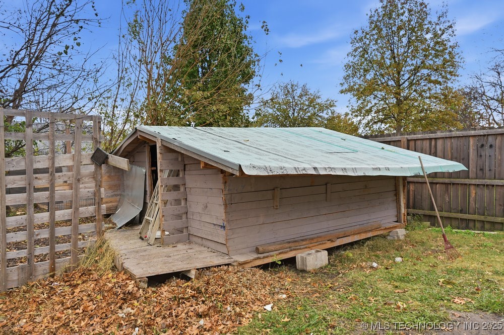 3305 S Ash Place Property Photo 39