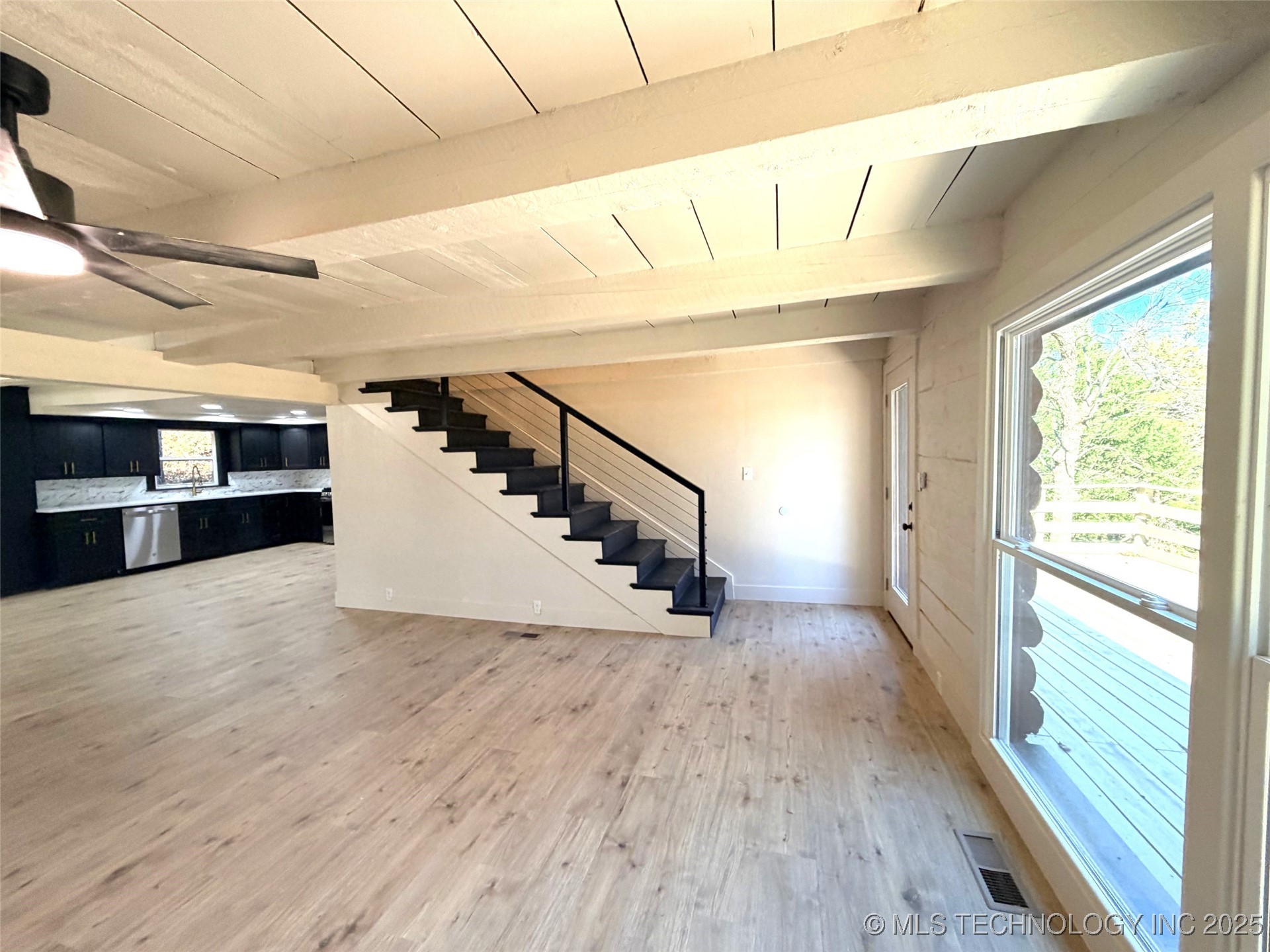 1209 W Ragan Street Property Photo 7