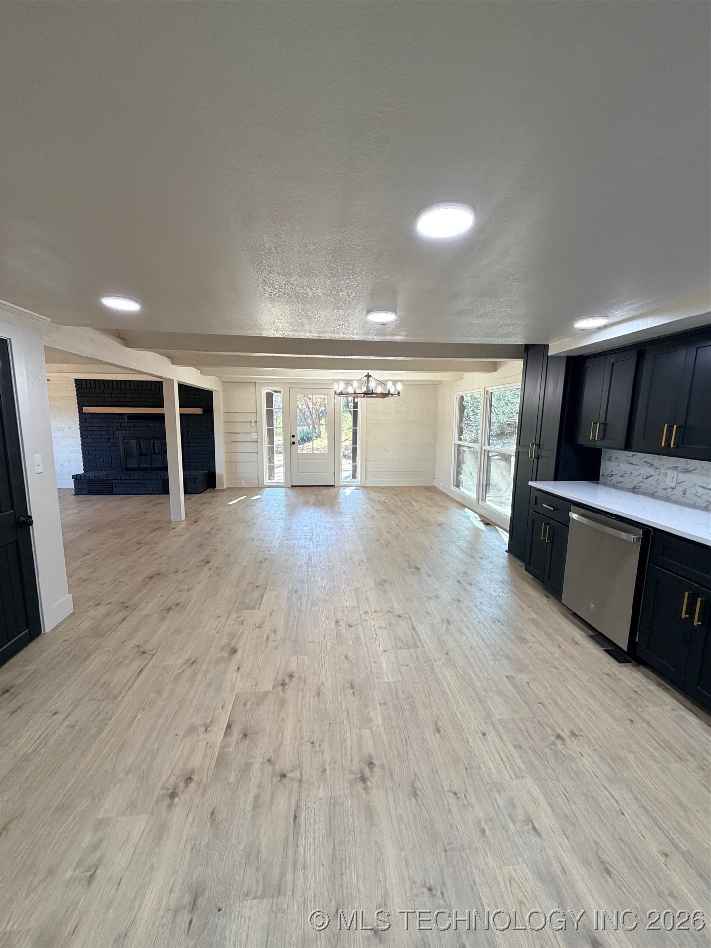 1209 W Ragan Street Property Photo 10