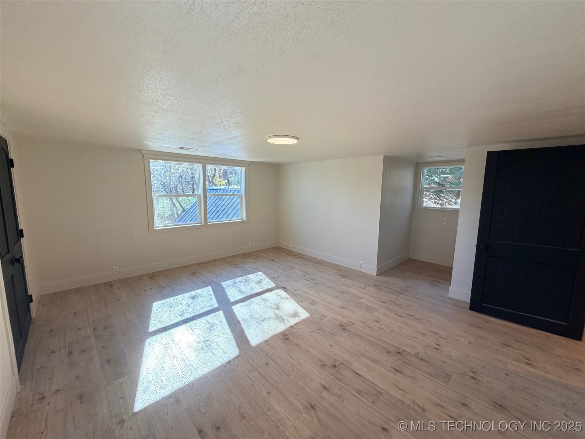 1209 W Ragan Street Property Photo 27