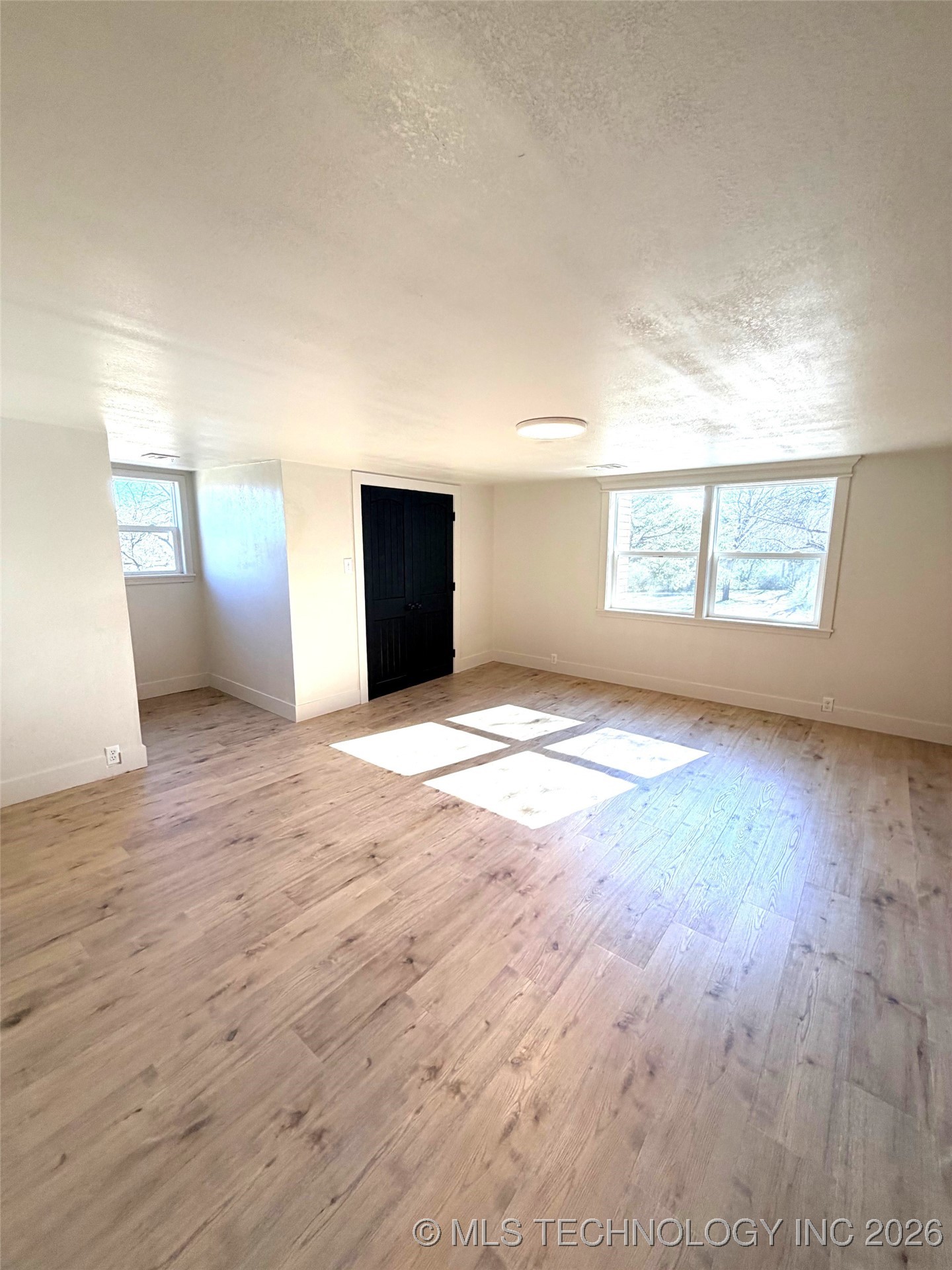 1209 W Ragan Street Property Photo 28