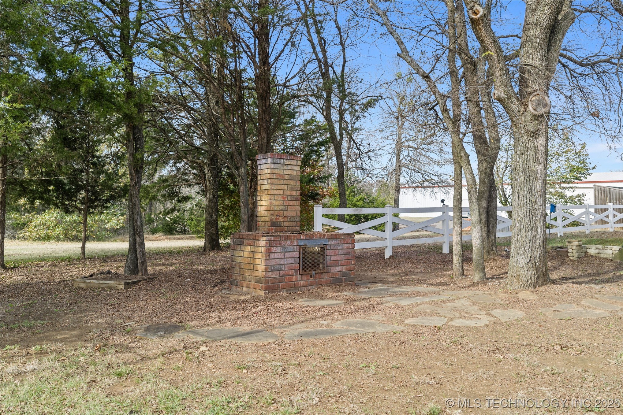 13946 Bear Run Property Photo 9