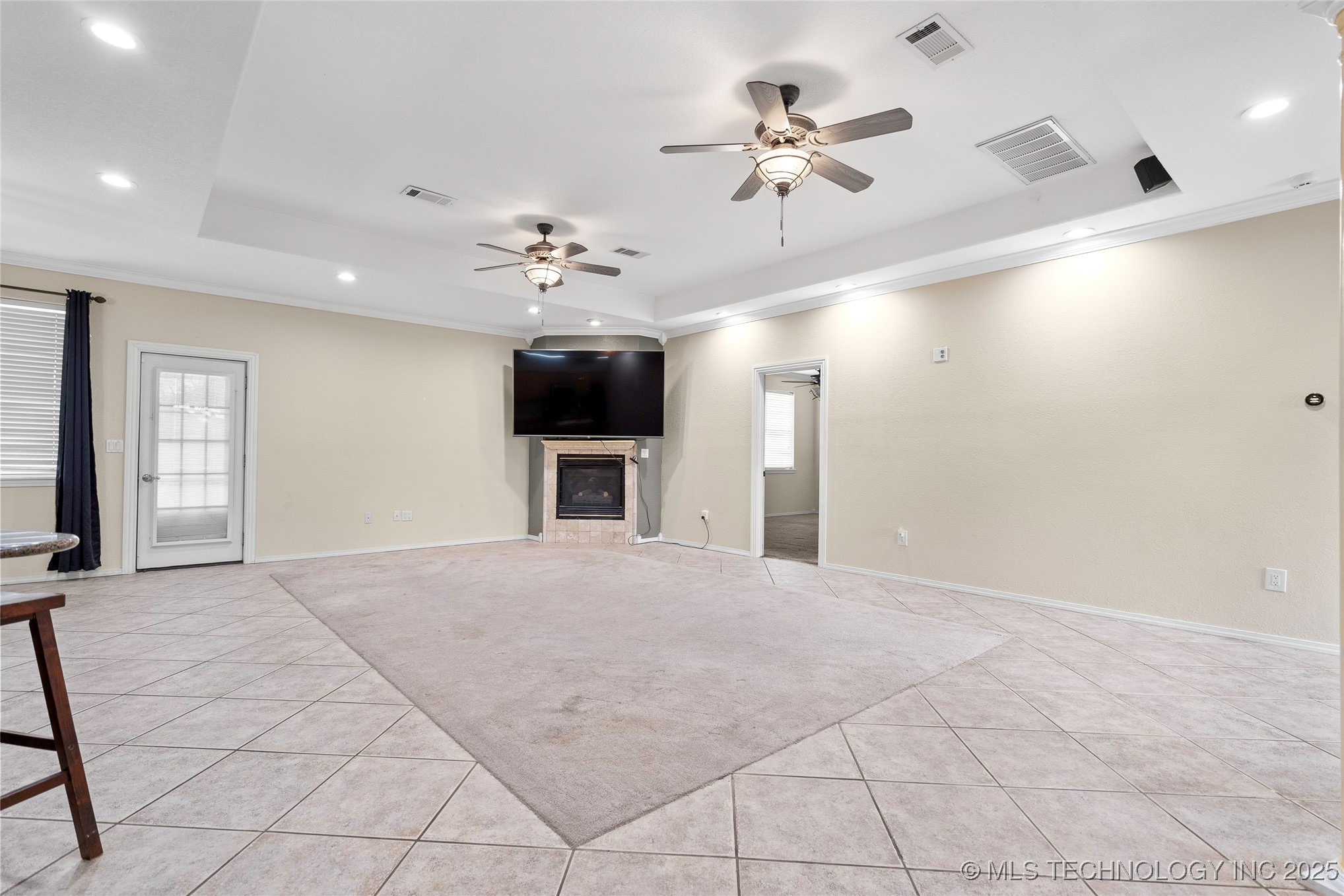 1717 Red Oak Street Property Photo 4