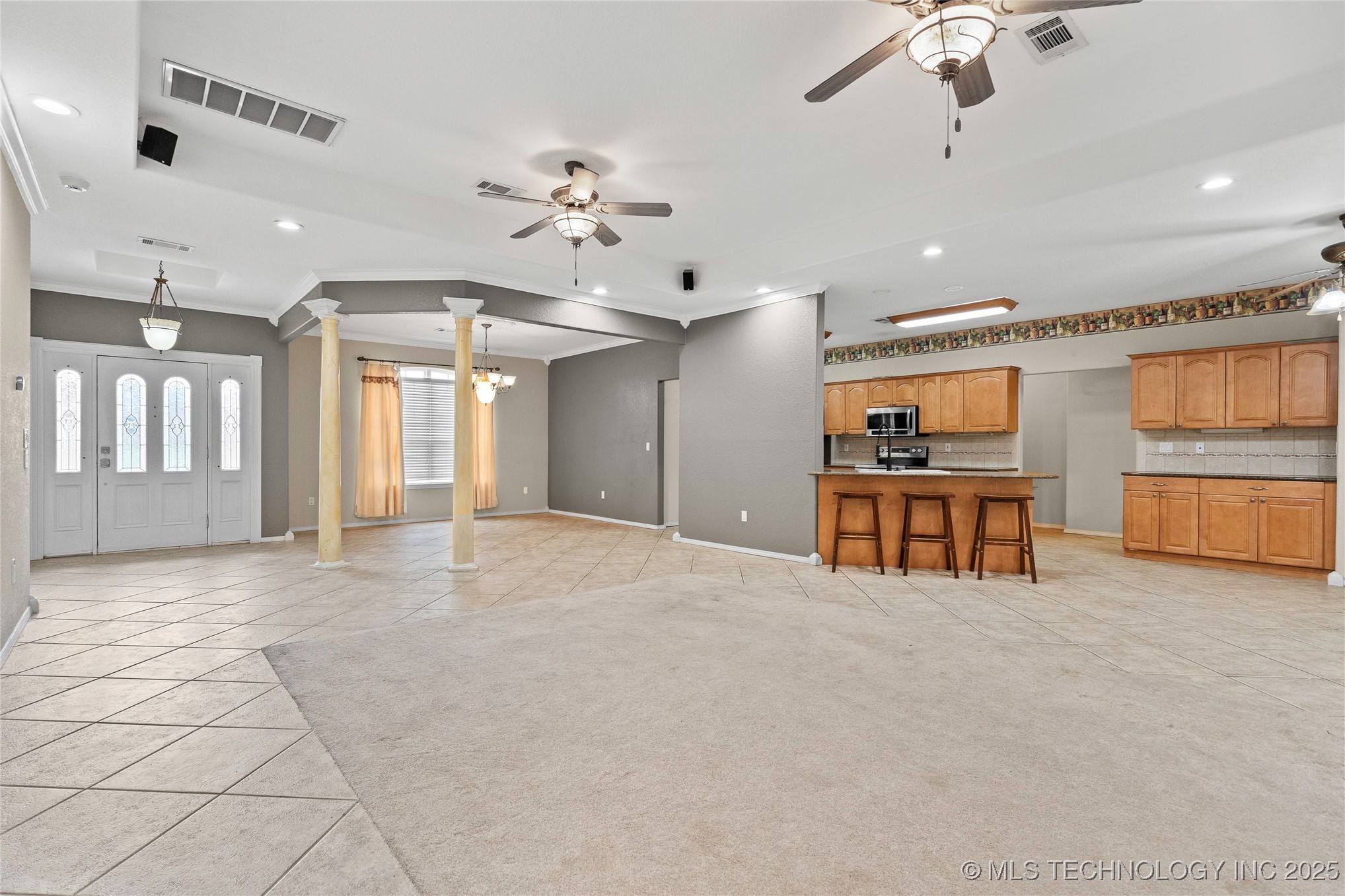 1717 Red Oak Street Property Photo 5