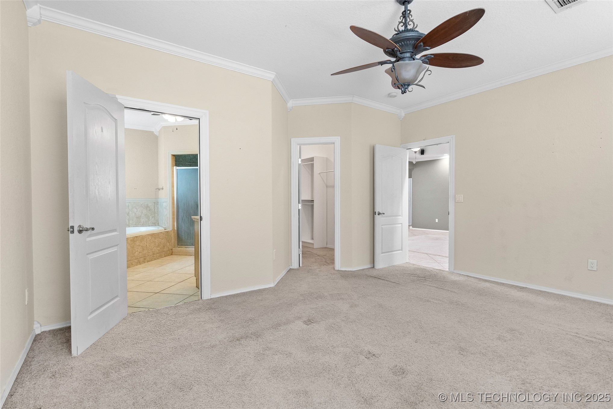 1717 Red Oak Street Property Photo 15