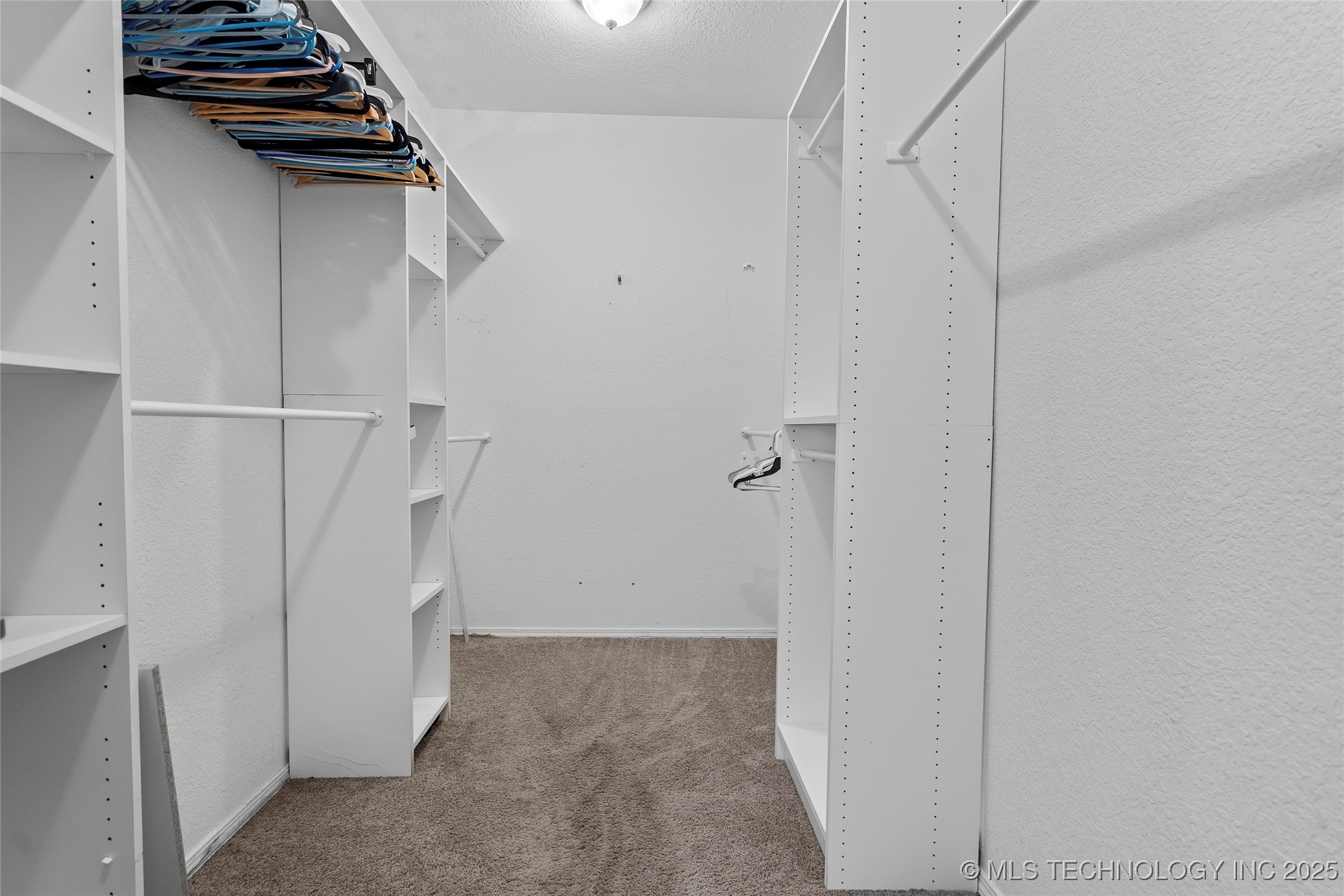 1717 Red Oak Street Property Photo 19