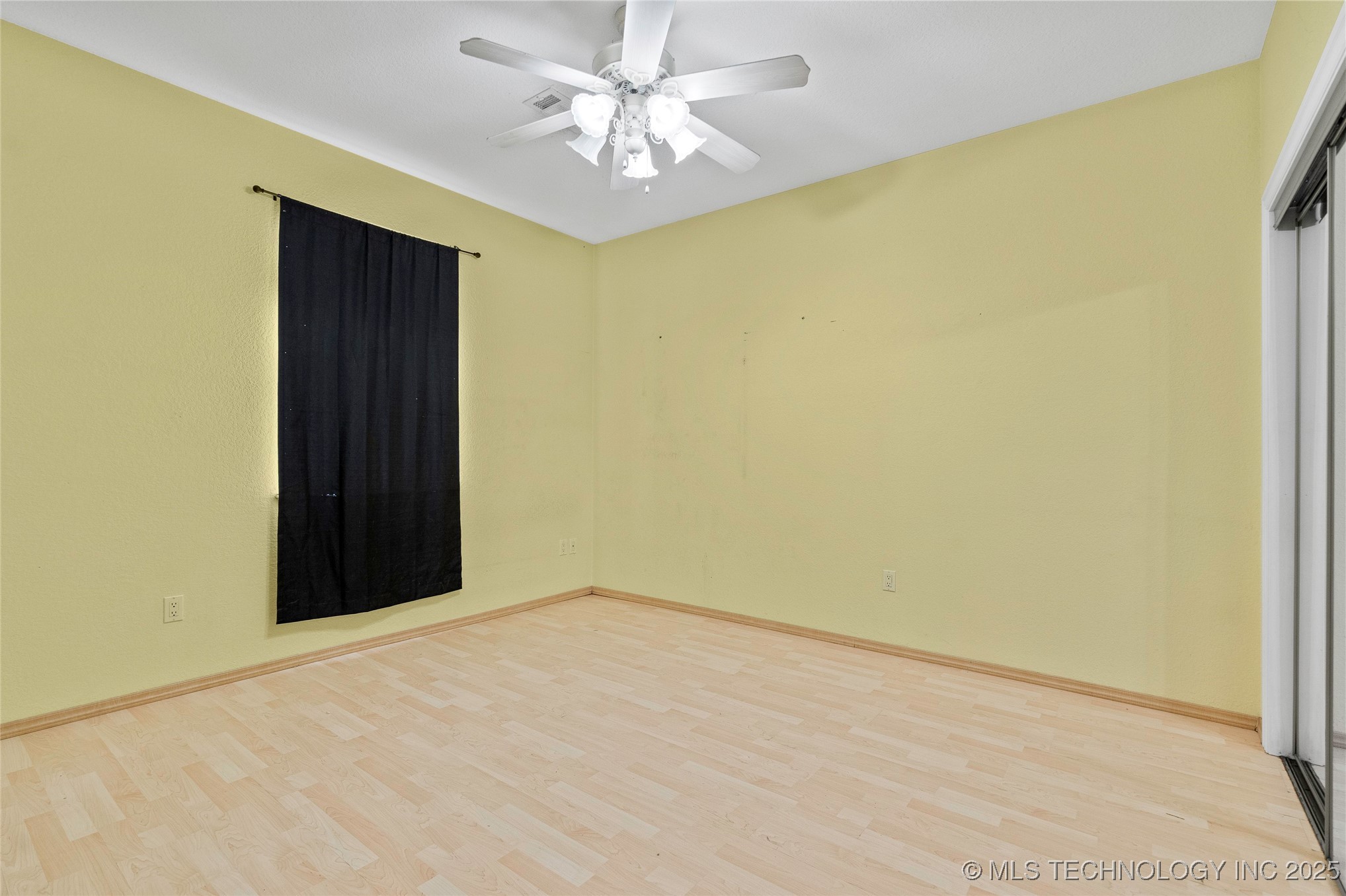 1717 Red Oak Street Property Photo 20