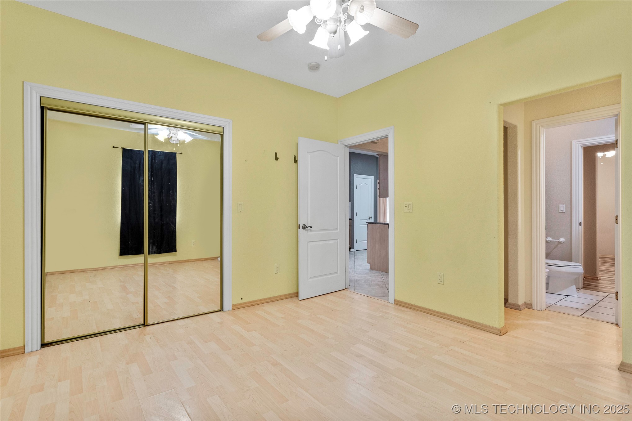 1717 Red Oak Street Property Photo 21