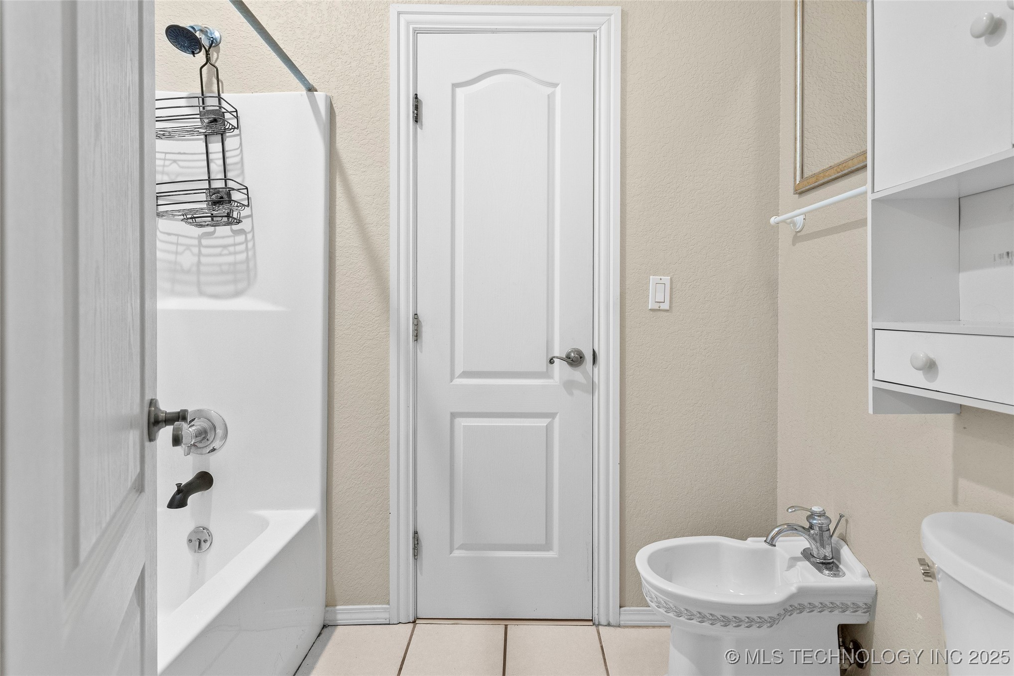 1717 Red Oak Street Property Photo 23