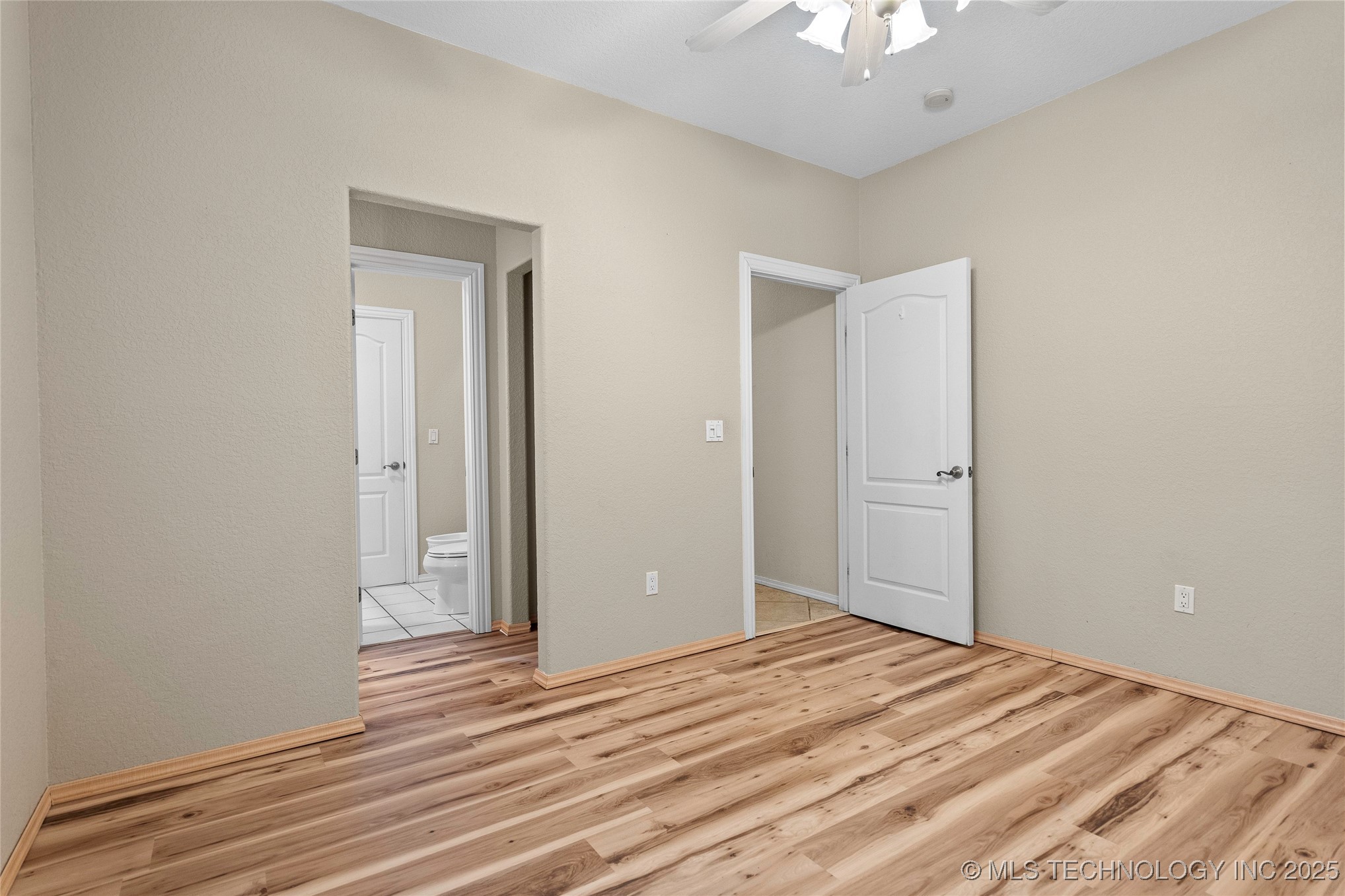 1717 Red Oak Street Property Photo 26