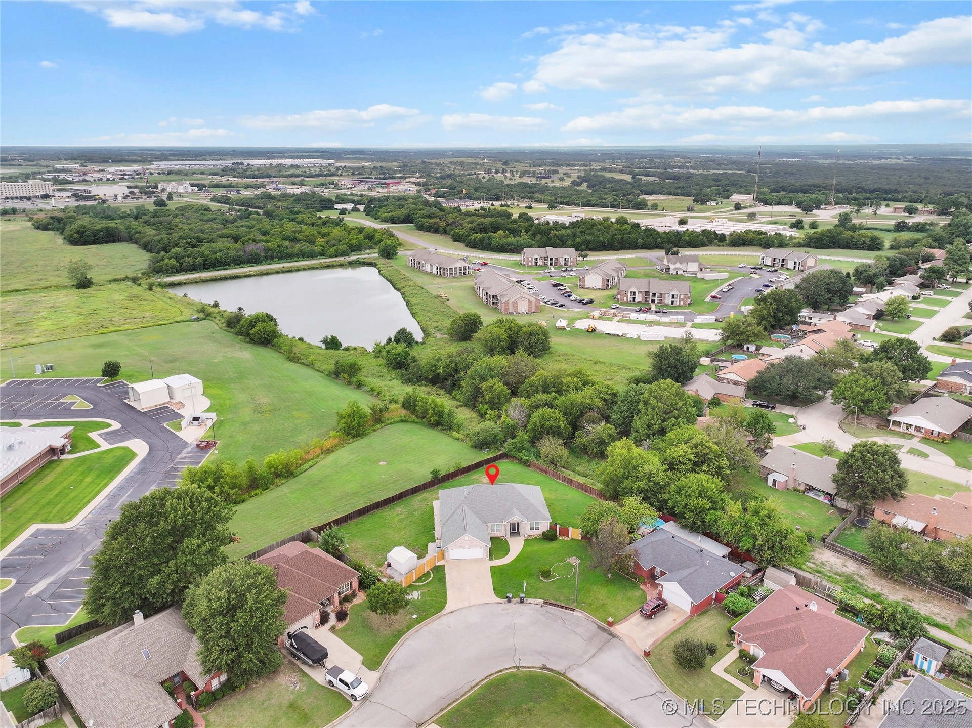 1717 Red Oak Street Property Photo 35