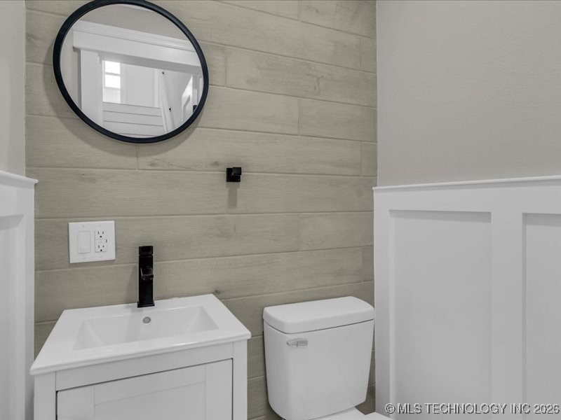 4105 S Robb Avenue Property Photo 4