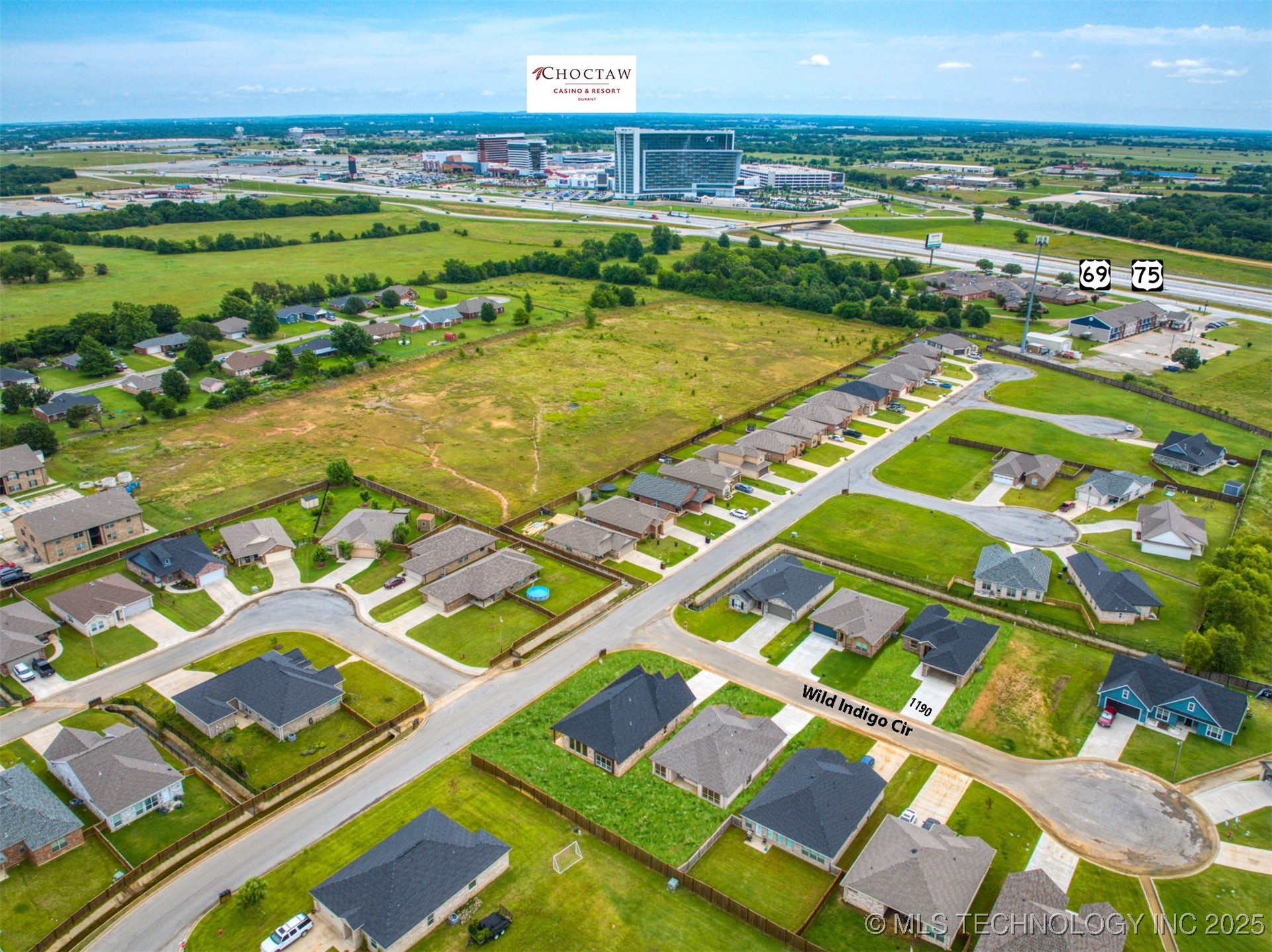 1190 Wild Indigo Circle Property Photo 8