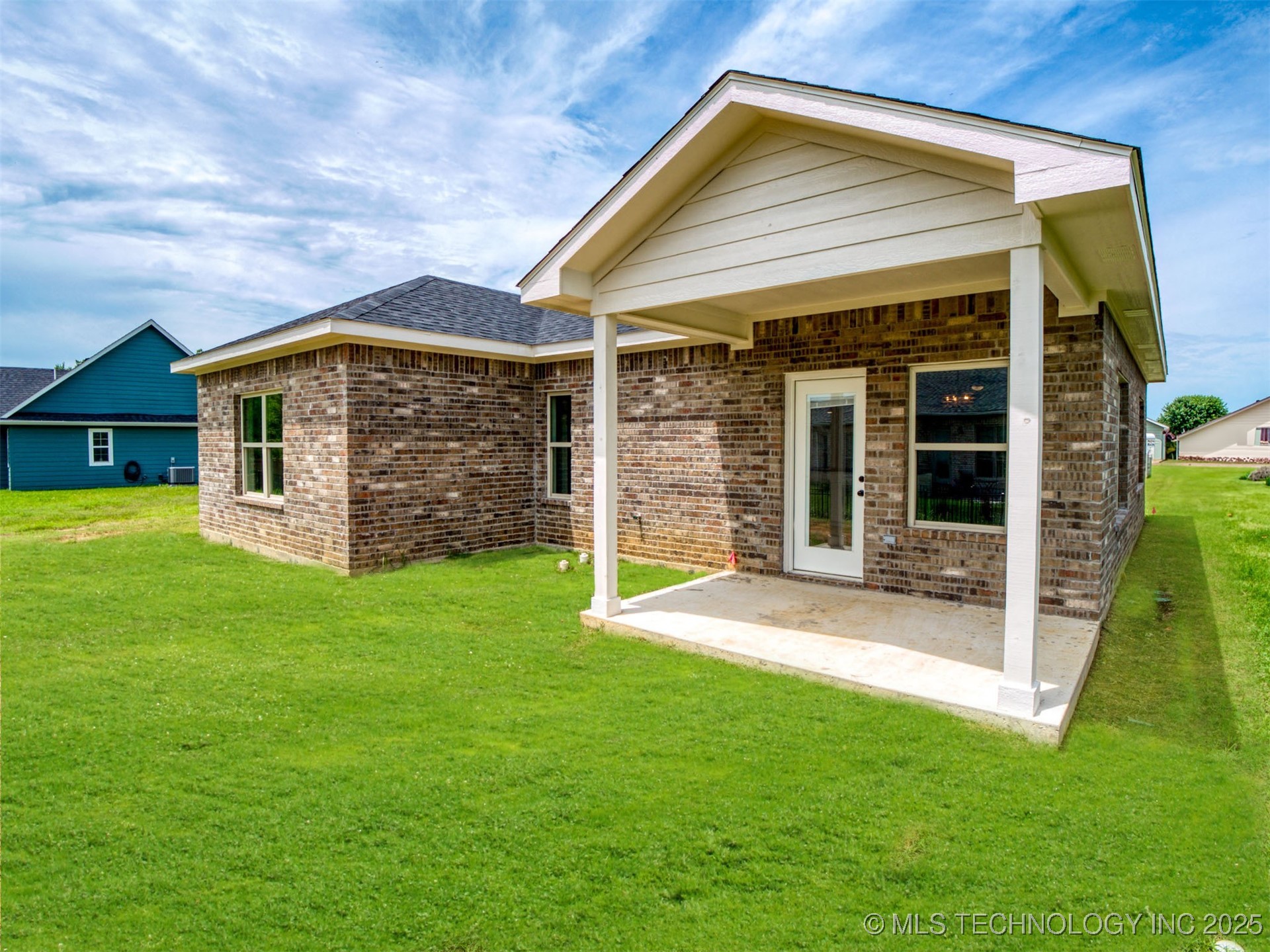 1190 Wild Indigo Circle Property Photo 13