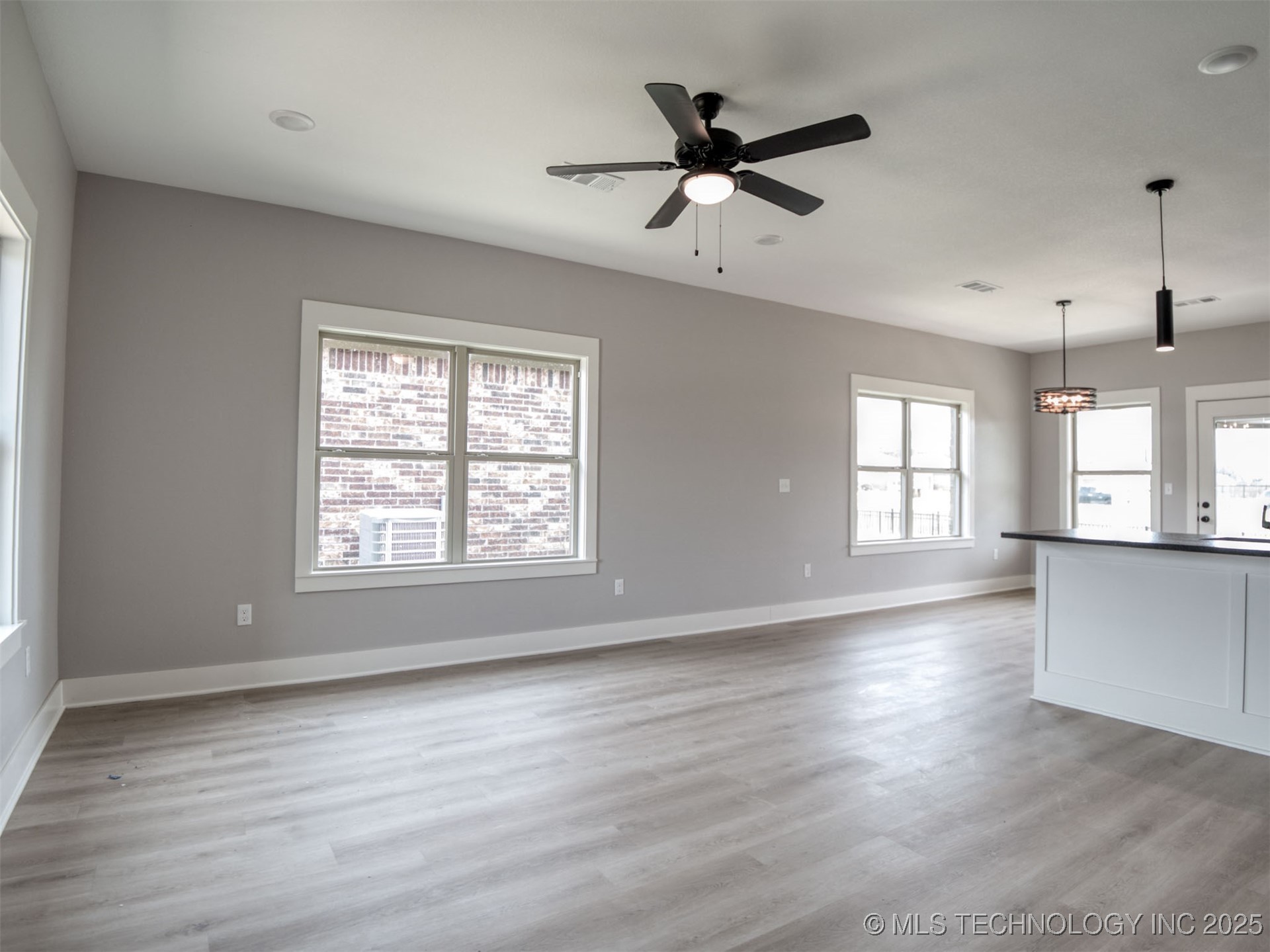 1190 Wild Indigo Circle Property Photo 18