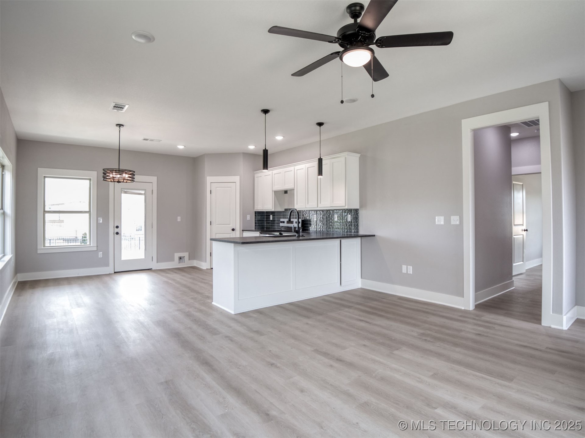 1190 Wild Indigo Circle Property Photo 19