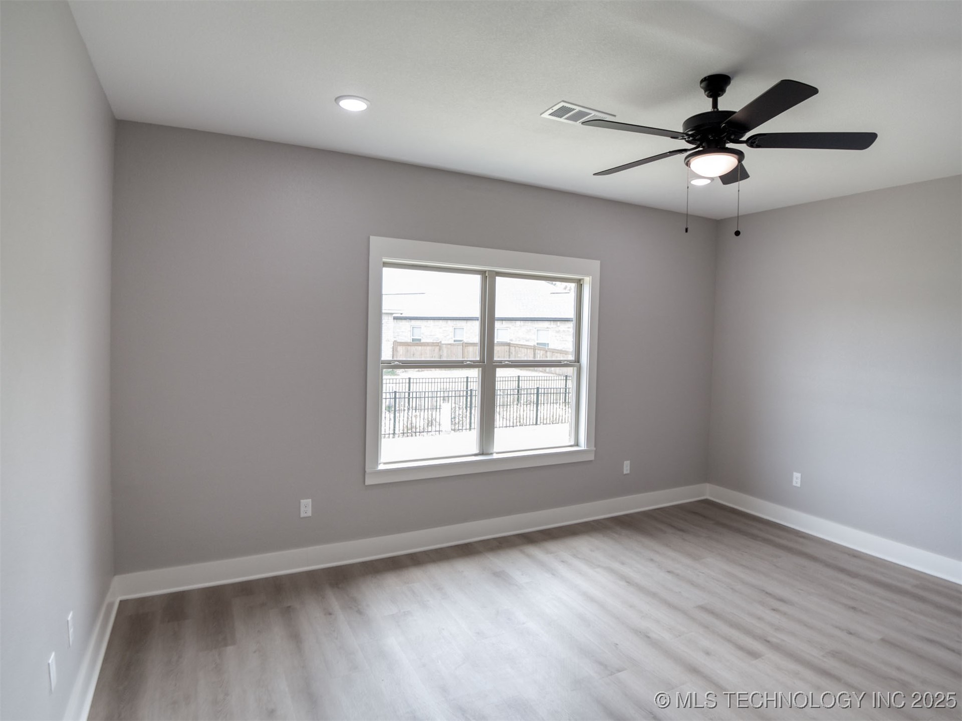 1190 Wild Indigo Circle Property Photo 24