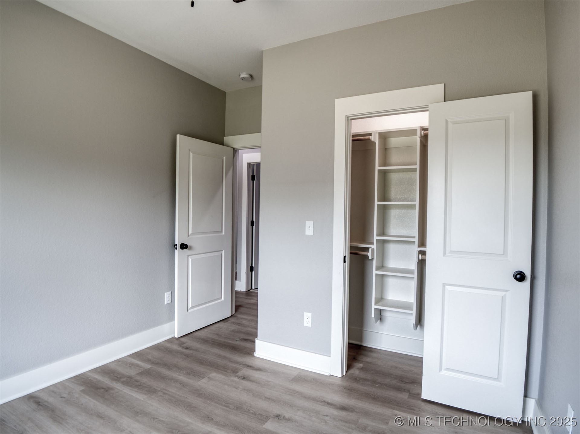 1190 Wild Indigo Circle Property Photo 30