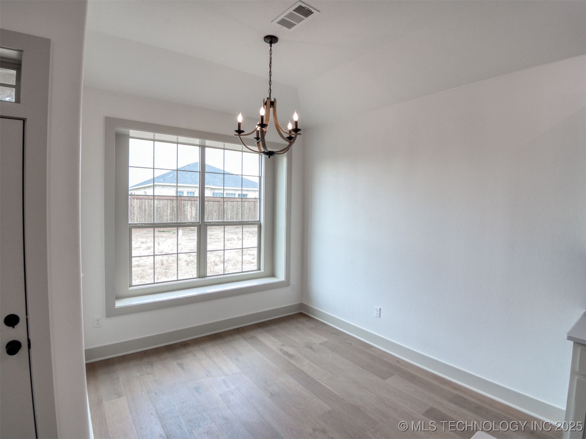 1193 Wild Indigo Circle Property Photo 19