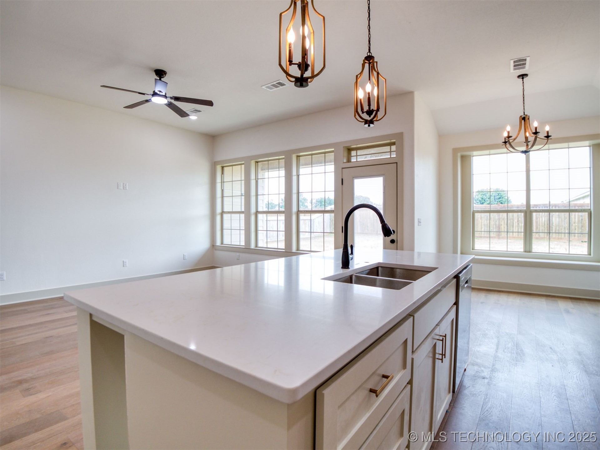 1193 Wild Indigo Circle Property Photo 22